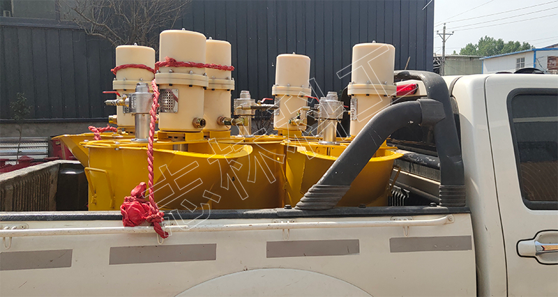 囊袋式注漿封孔器