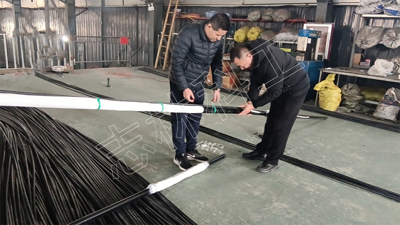 囊袋式注漿封孔器